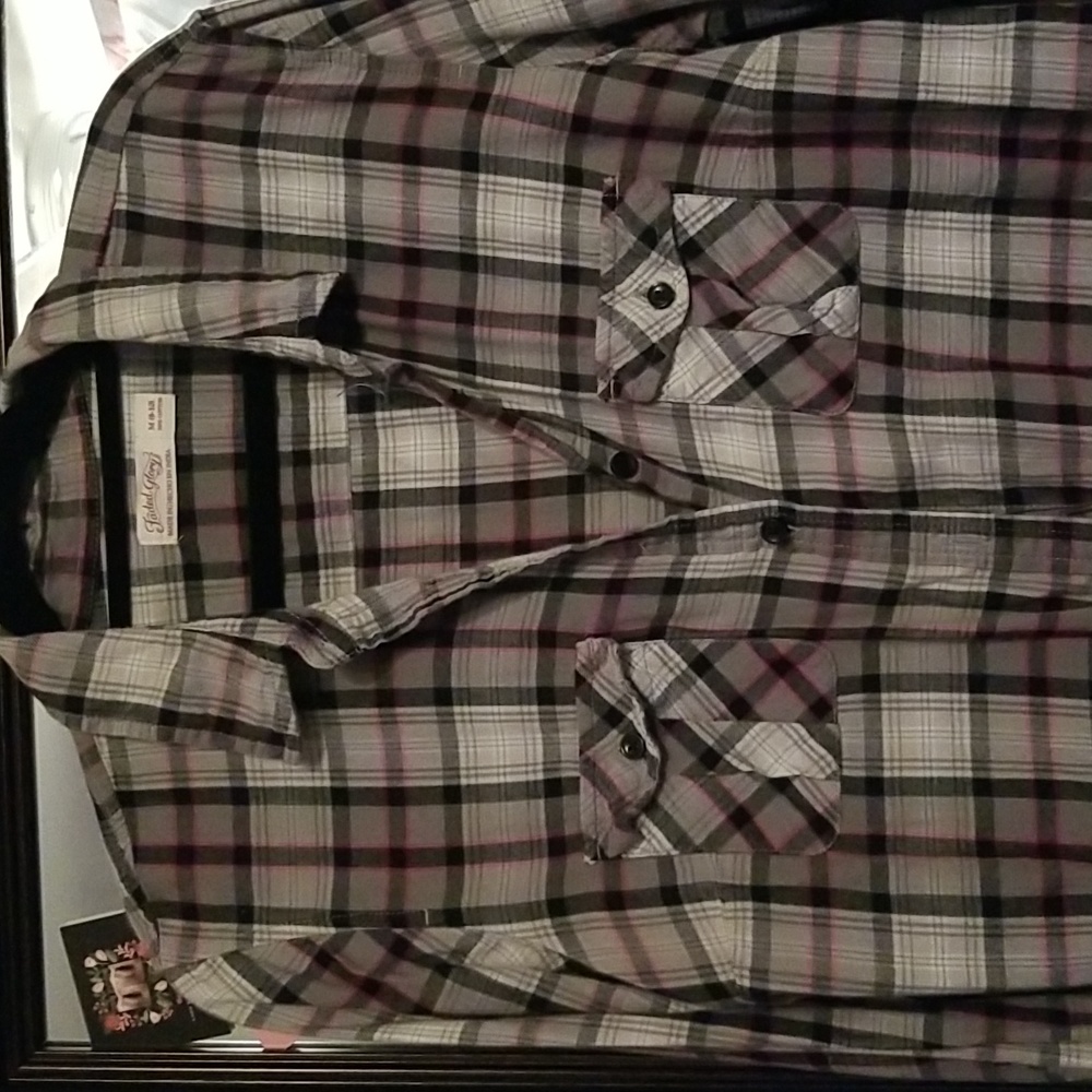 Shirt - Picture 3 of 5